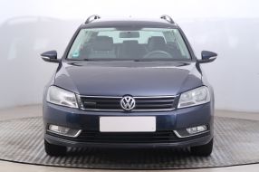 Volkswagen Passat - 2012