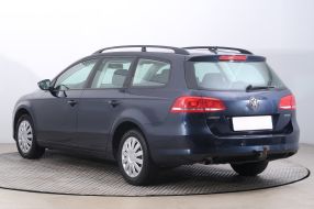 Volkswagen Passat - 2012