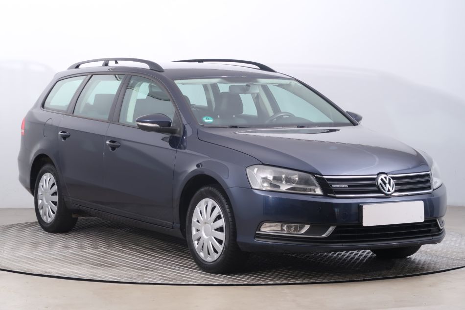 Volkswagen Passat - 2012
