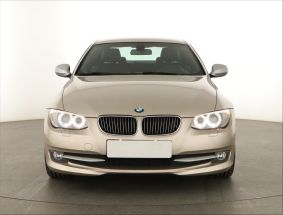 BMW 3 - 2011