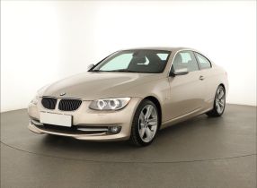 BMW 3 - 2011
