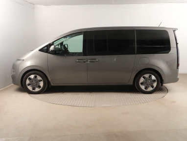 Hyundai Staria - 2023