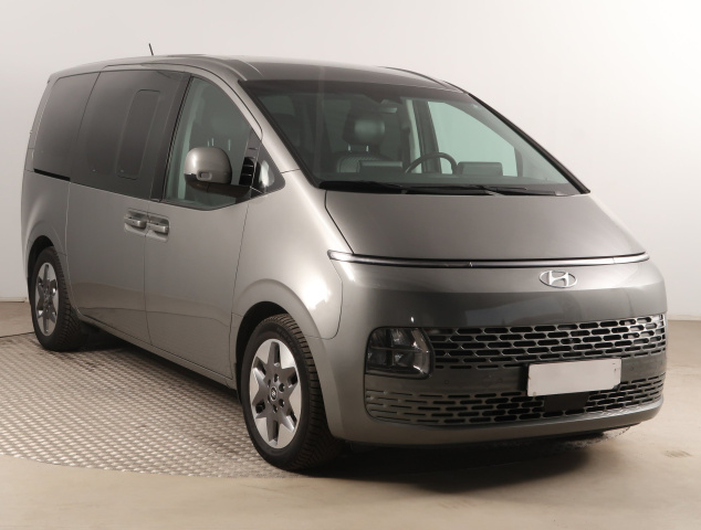 Hyundai Staria 2023