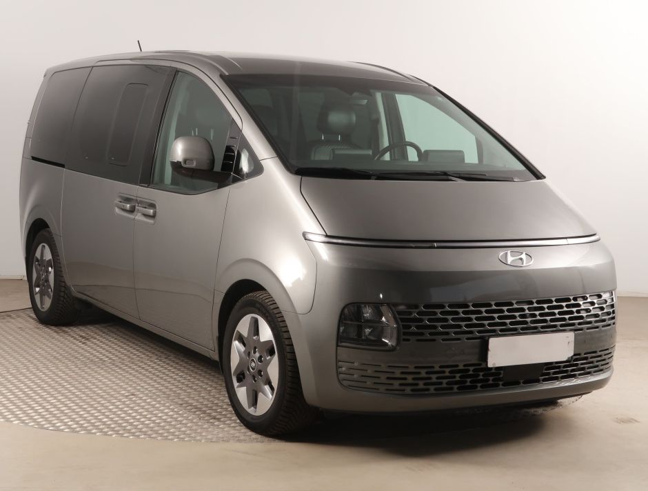 Hyundai Staria - 2023