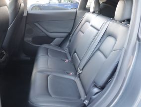 Tesla Model Y - 2021