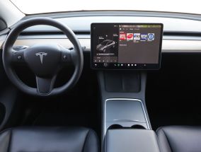Tesla Model Y - 2021