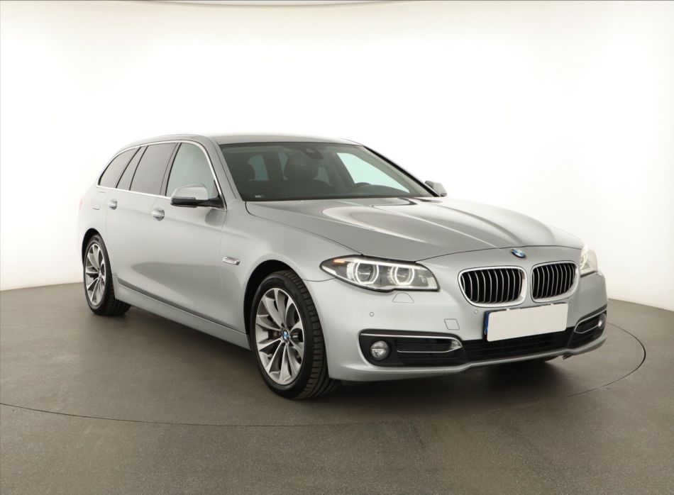 BMW 5 - 2015