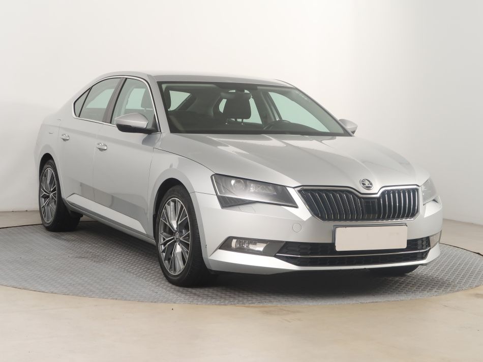 Skoda Superb - 2019