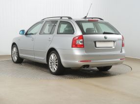 Skoda Octavia - 2011