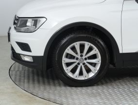 Volkswagen Tiguan - 2017