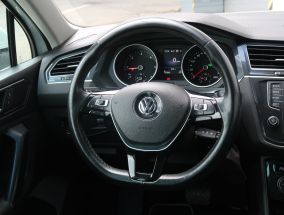 Volkswagen Tiguan - 2017
