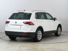 Volkswagen Tiguan - 2017