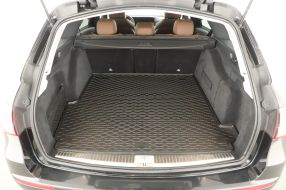 Mercedes-Benz E - 2016