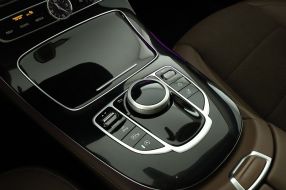 Mercedes-Benz E - 2016