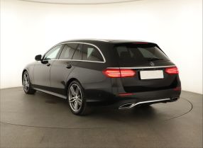 Mercedes-Benz E - 2016