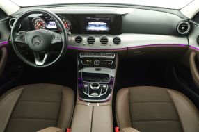 Mercedes-Benz E - 2016