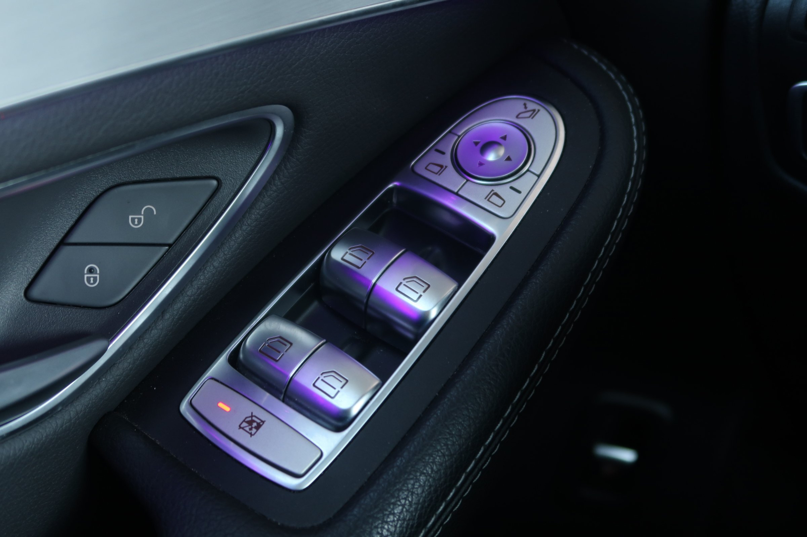 Mercedes-Benz GLC - 2022