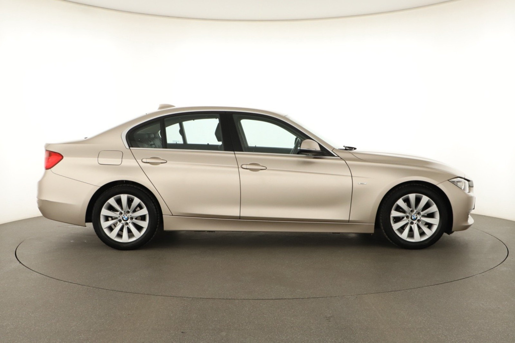 BMW 3