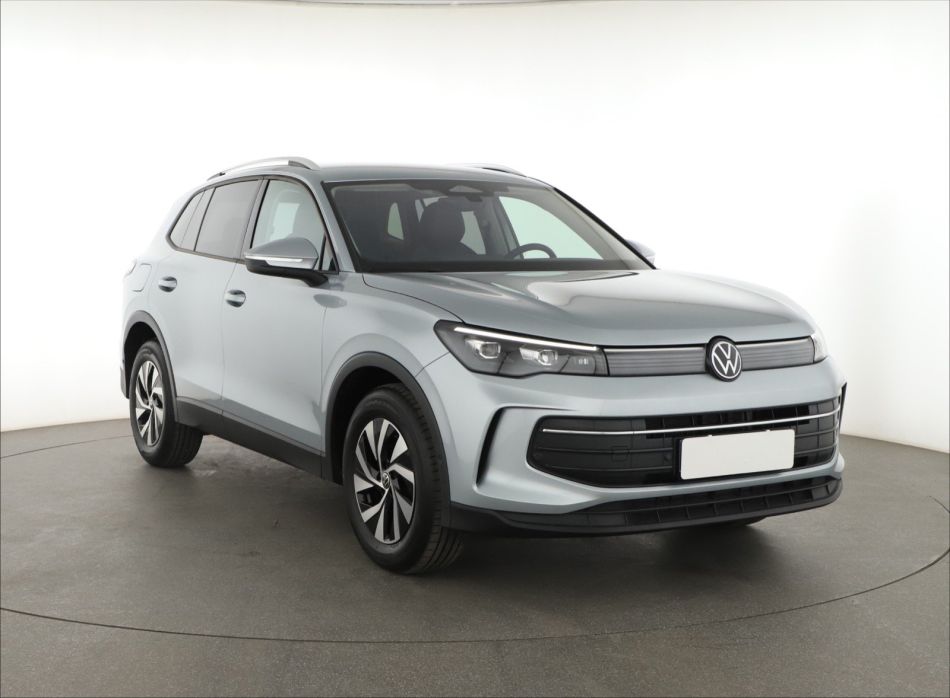Volkswagen Tiguan - 2024
