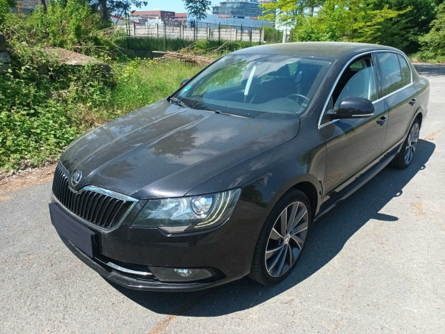 Škoda Superb 2015
