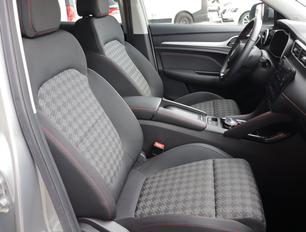 MG ZS SUV