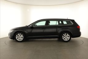 Volkswagen Passat - 2021