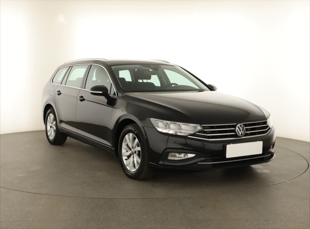 Volkswagen Passat 2021