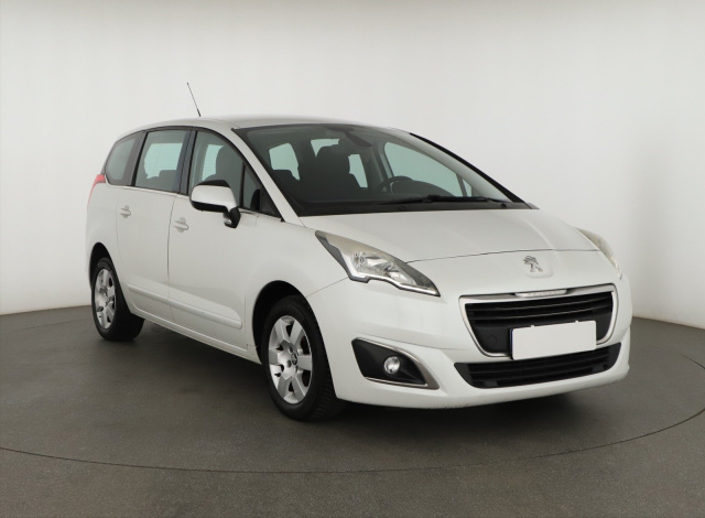Peugeot 5008 2015