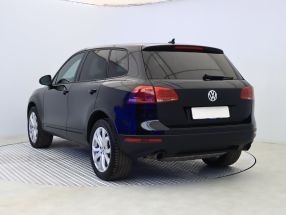 Volkswagen Touareg - 2015