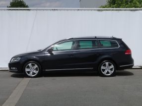 Volkswagen Passat - 2012