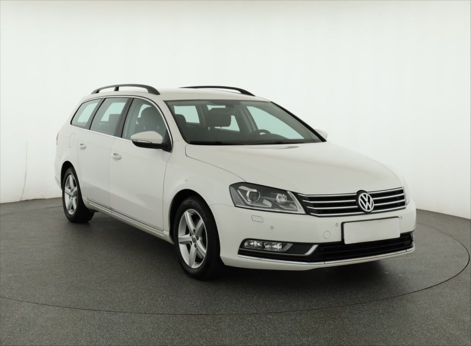 Volkswagen Passat - 2012