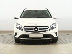 Mercedes-Benz GLA - 2015