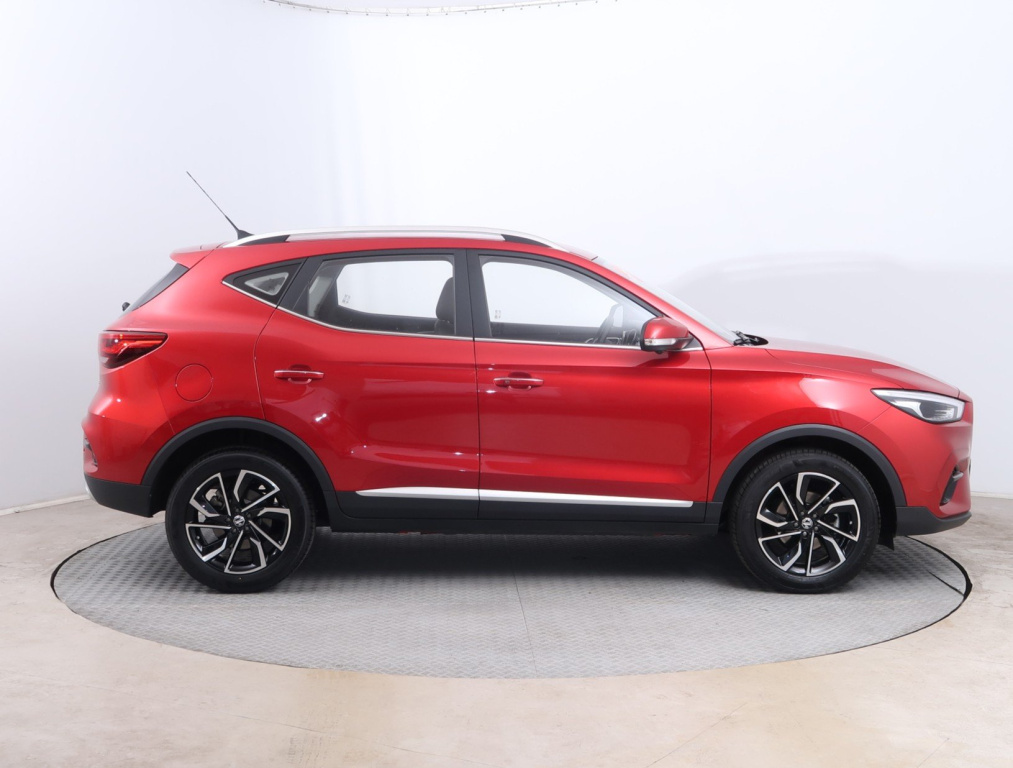 MG ZS SUV