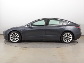 Tesla Model 3 - 2020