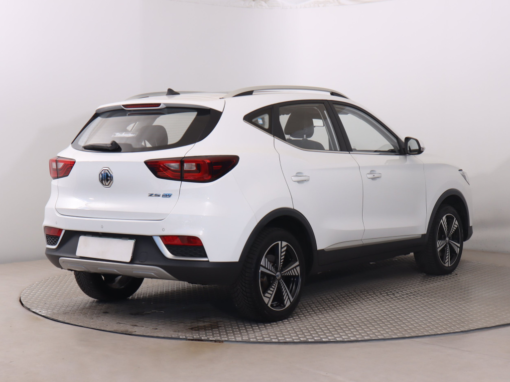 MG ZS SUV