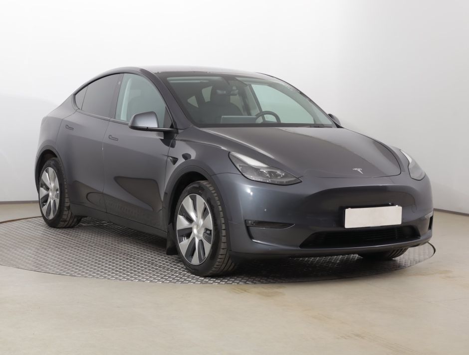 Tesla Model Y - 2021