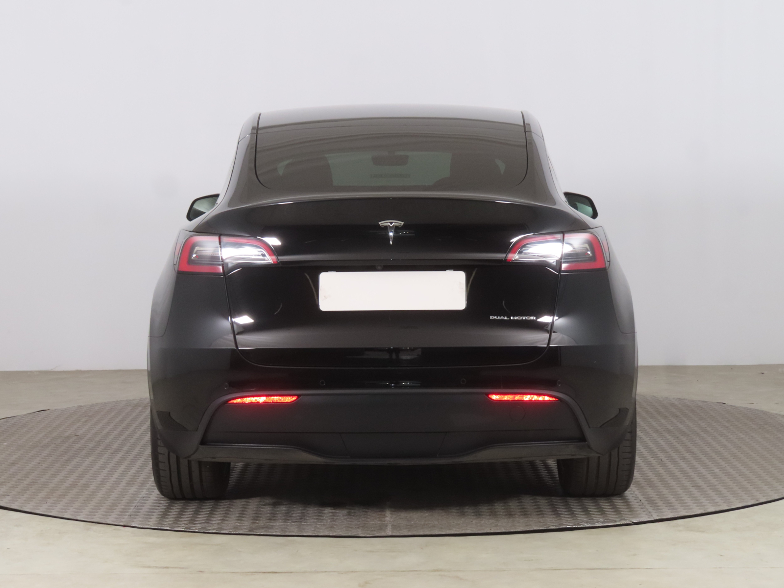 Tesla Model Y - 2022