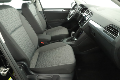 Volkswagen Tiguan - 2022