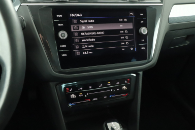 Volkswagen Tiguan - 2022