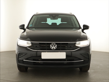 Volkswagen Tiguan - 2022
