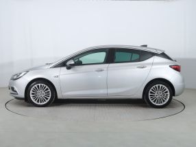 Opel Astra - 2015
