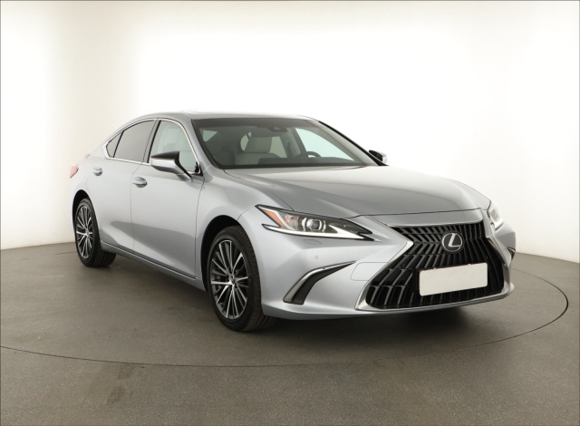 Lexus ES 2024