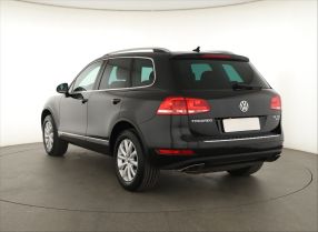 Volkswagen Touareg - 2010