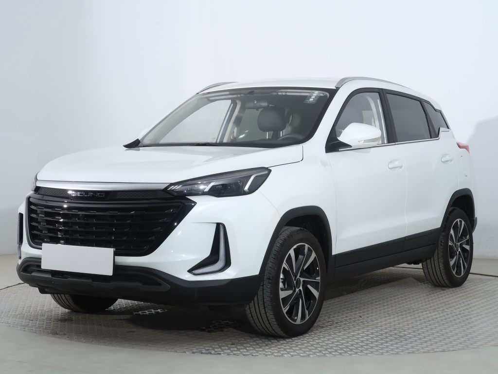 BAIC X3