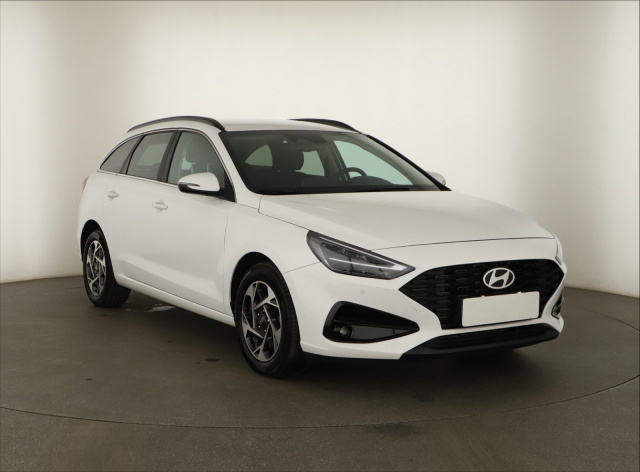 Hyundai i30 2025