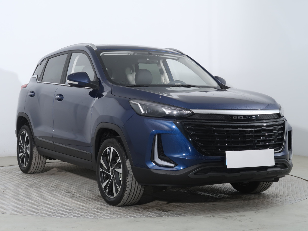 BAIC X3