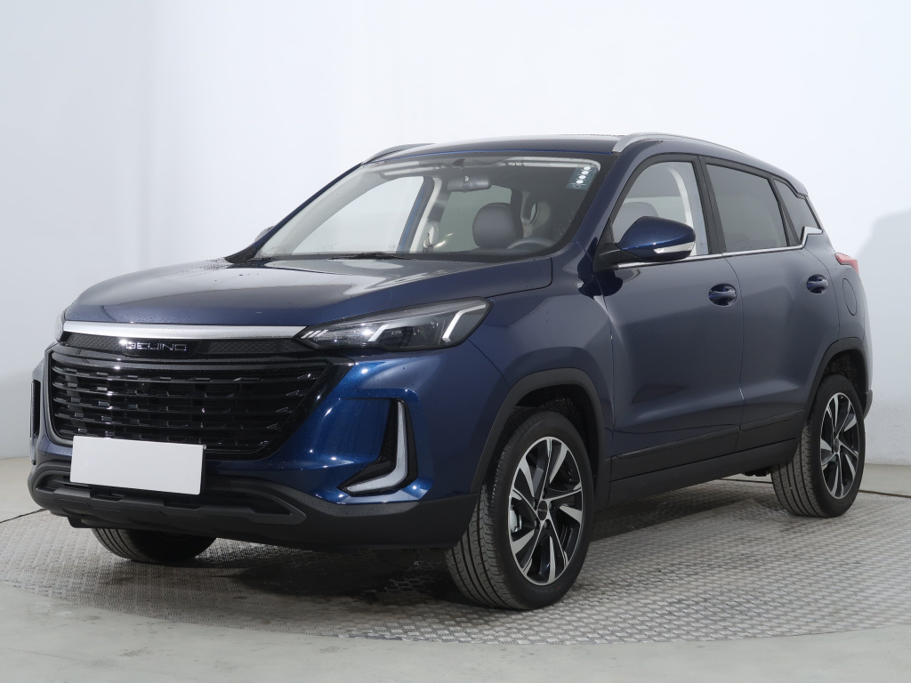 BAIC X3