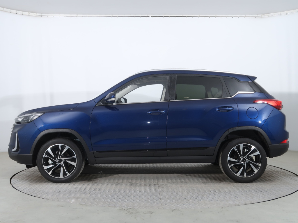 BAIC X3