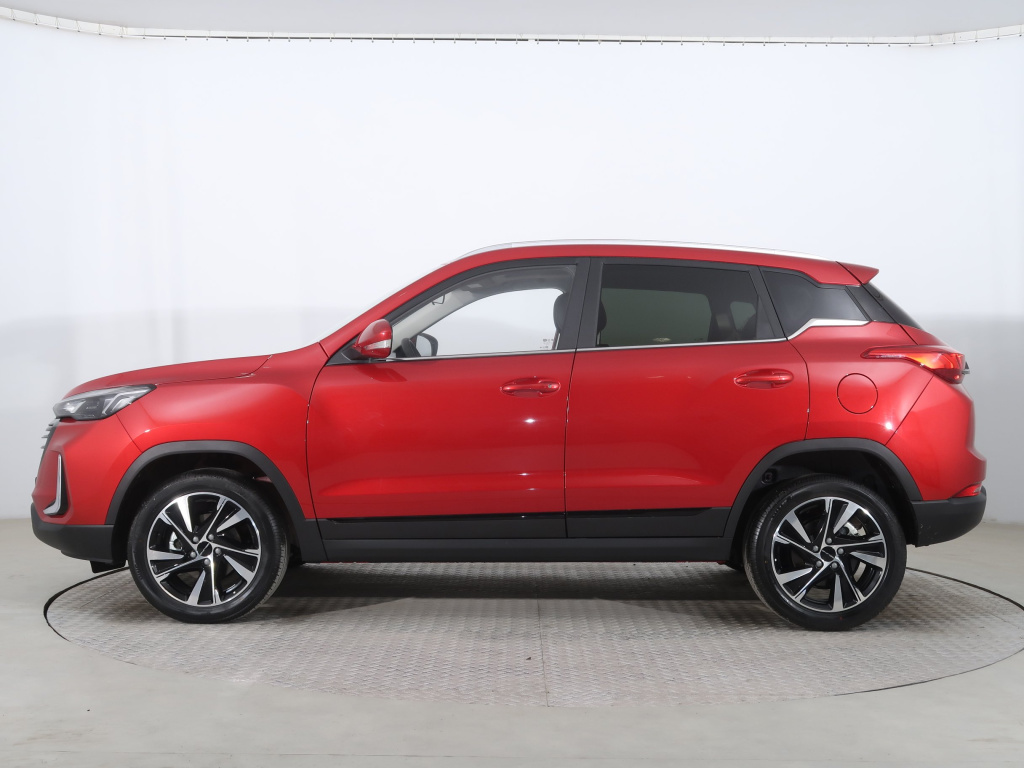 BAIC X3