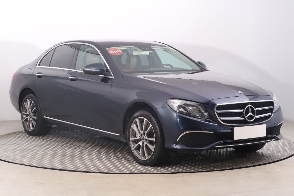 Mercedes-Benz E - 2019